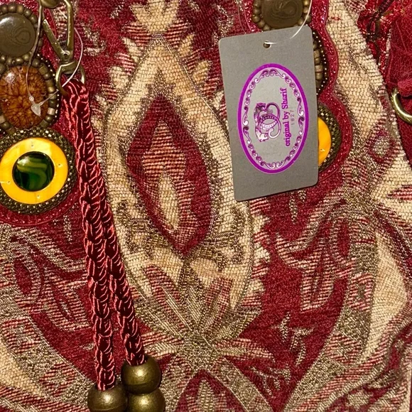 SHARIF LUXURY Elegant Red and Beige Tapestry Bag - Picture 3 of 3